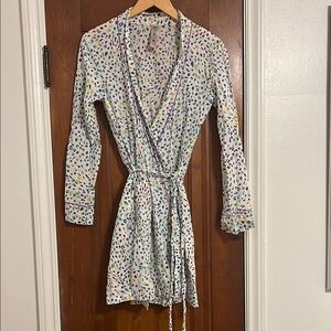 Vivante by VSA Polka Dot Wrap Robe size S